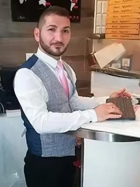 Barman, barista, responsabile sala Barman, barista, responsabile sala