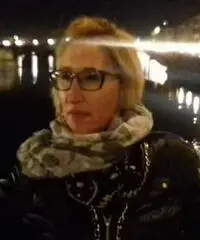 Cameriera piani badante. Pulizie Cameriera piani badante. Pulizie