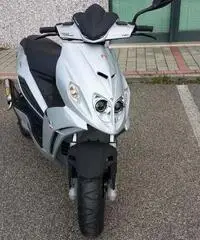 Phantom-R 2011 pochi km - Pari a nuovo - Lucca