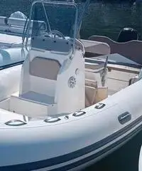 Gommone Capelli 570 con motore Yamaha 40hp Gommone Capelli 570 con motore Yamaha 40hp