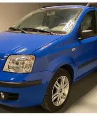 FIAT PANDA NEOPATENTATI UNICO PROPRIETARIO SOLI 41 FIAT PANDA NEOPATENTATI UNICO PROPRIETARIO SOLI 41