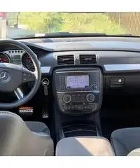 Mercedes R 320 CDI 4 MATIC 7 POSTI Mercedes R 320 CDI 4 MATIC 7 POSTI