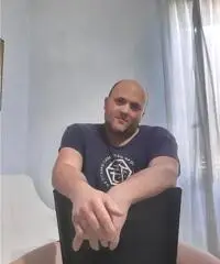 Cerco una storia seria Cerco una storia seria