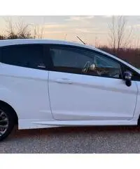 Ford Fiesta st-line 1.5 tdci Ford Fiesta st-line 1.5 tdci