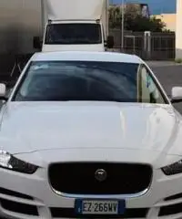 Jaguar xe 2.0 d 180 Jaguar xe 2.0 d 180
