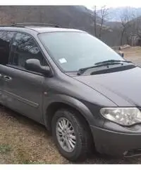 CHRYSLER Voyager 2,5 TD GRD LX CHRYSLER Voyager 2,5 TD GRD LX