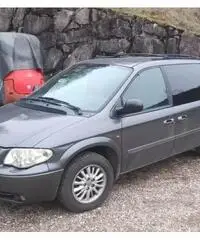 CHRYSLER Voyager 2,5 TD GRD LX CHRYSLER Voyager 2,5 TD GRD LX