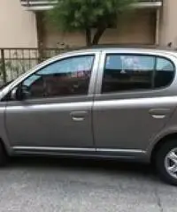 Toyota yaris Toyota yaris