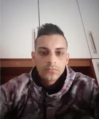 Cerco ragazza per relazione seria Cerco ragazza per relazione seria