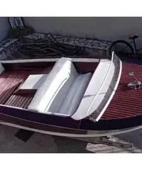 Motoscafo piantoni tipo riva Motoscafo piantoni tipo riva