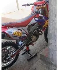 Honda crf 250 r 2011 Honda crf 250 r 2011