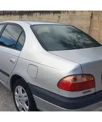 TOYOTA Avensis 1.6 benzina anno 2001 TOYOTA Avensis 1.6 benzina anno 2001