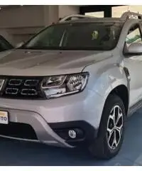 Dacia Duster 1.6 SCe GPL 4x2 Prestige Dacia Duster 1.6 SCe GPL 4x2 Prestige