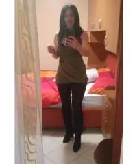 Dama di compagnia con vitto e alloggio Dama di compagnia con vitto e alloggio