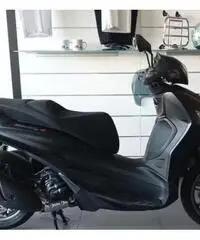 Piaggio Beverly 300 S ABS-ASR Piaggio Beverly 300 S ABS-ASR