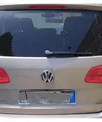 VOLKSWAGEN Touran - 2011