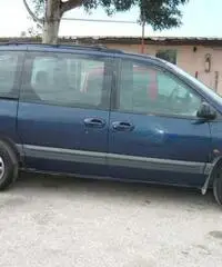 CHRYSLER Voyager anno 2000 - Caserta CHRYSLER Voyager anno 2000 - Caserta
