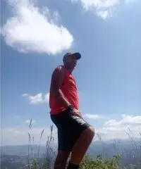 CERCO UNA DONNA SEMPLICE CERCO UNA DONNA SEMPLICE