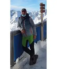 CERCO UNA DONNA SEMPLICE CERCO UNA DONNA SEMPLICE