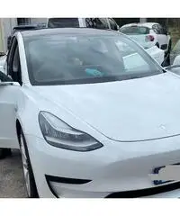 TESLA Model 3 - 2019 TESLA Model 3 - 2019