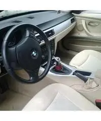 Vendo BMW 320d