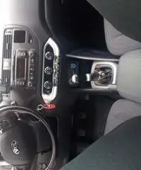 Kia rio 1.2 terza serie gpl del 2015 - Pisa Kia rio 1.2 terza serie gpl del 2015 - Pisa