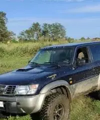Nissan Patrol gr y61 Nissan Patrol gr y61