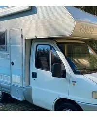 Autocaravan Rimor europeo con clima Autocaravan Rimor europeo con clima