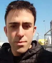Lavapiatti con Esperienza (DISPOSTO a TRASFERIRMI) Lavapiatti con Esperienza (DISPOSTO a TRASFERIRMI)