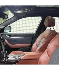 Maserati Levante sQ4 permuto