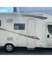 Bellissimo camper tenuto come nuovo Bellissimo camper tenuto come nuovo