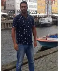 Ciao sono stefano cerco lavoro, operaio edile Ciao sono stefano cerco lavoro, operaio edile