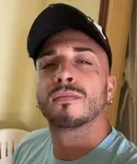 Posatore infissi serramenti con P.iva Posatore infissi serramenti con P.iva