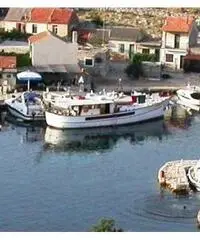 Barca a motore da diporto San Giuseppe VE 4924 D 18 metri Barca a motore da diporto San Giuseppe VE 4924 D 18 metri