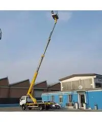 Piattaforma aerea Italmec Italift 19.01 su Nissan Cabstar TL Piattaforma aerea Italmec Italift 19.01 su Nissan Cabstar TL