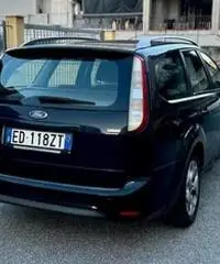 Ford Focus Station Wagon 1.8 TDCI 115cv Ford Focus Station Wagon 1.8 TDCI 115cv