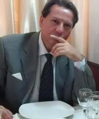 Cerco donna molto attraente a Milano max 50 anni