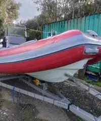 Vendita gommone + motore +carrello Vendita gommone + motore +carrello