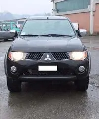Mitsubishi L200 Mitsubishi L200