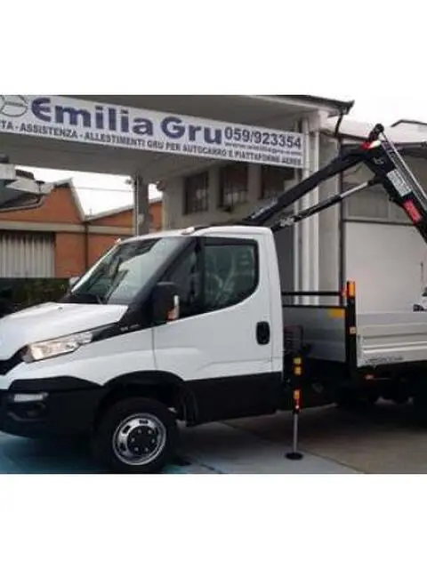 Autocarro IVECO ECODAILY + Gru Bonfiglioli3S + CasFiss Autocarro IVECO ECODAILY + Gru Bonfiglioli3S + CasFiss