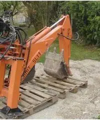 Retro escavatore per trattore