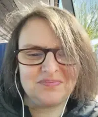 Badante anziani autosufficienti lavapiatti Badante anziani autosufficienti lavapiatti