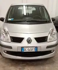 Renault Modus 1.2 Benzina. Neopatentati Renault Modus 1.2 Benzina. Neopatentati