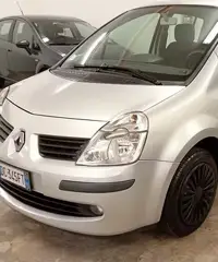 Renault Modus 1.2 Benzina. Neopatentati Renault Modus 1.2 Benzina. Neopatentati