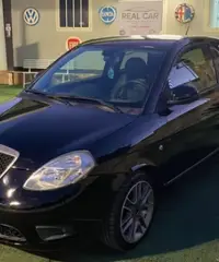 Lancia Ypsilon 1.3 MJT 105 CV MomoDesign 2007 Lancia Ypsilon 1.3 MJT 105 CV MomoDesign 2007