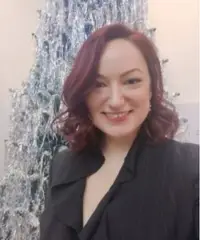 Emiliya, 33 anni Emiliya, 33 anni