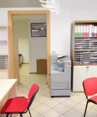 Bolzano: Ufficio con posto auto Bolzano: Ufficio con posto auto