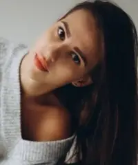 Anna, 26 anni Anna, 26 anni