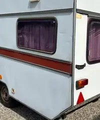 Caravan Royal Car 3 posti +1-revisionata Caravan Royal Car 3 posti +1-revisionata