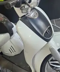 Scarabeo 100cc (2016) Scarabeo 100cc (2016)